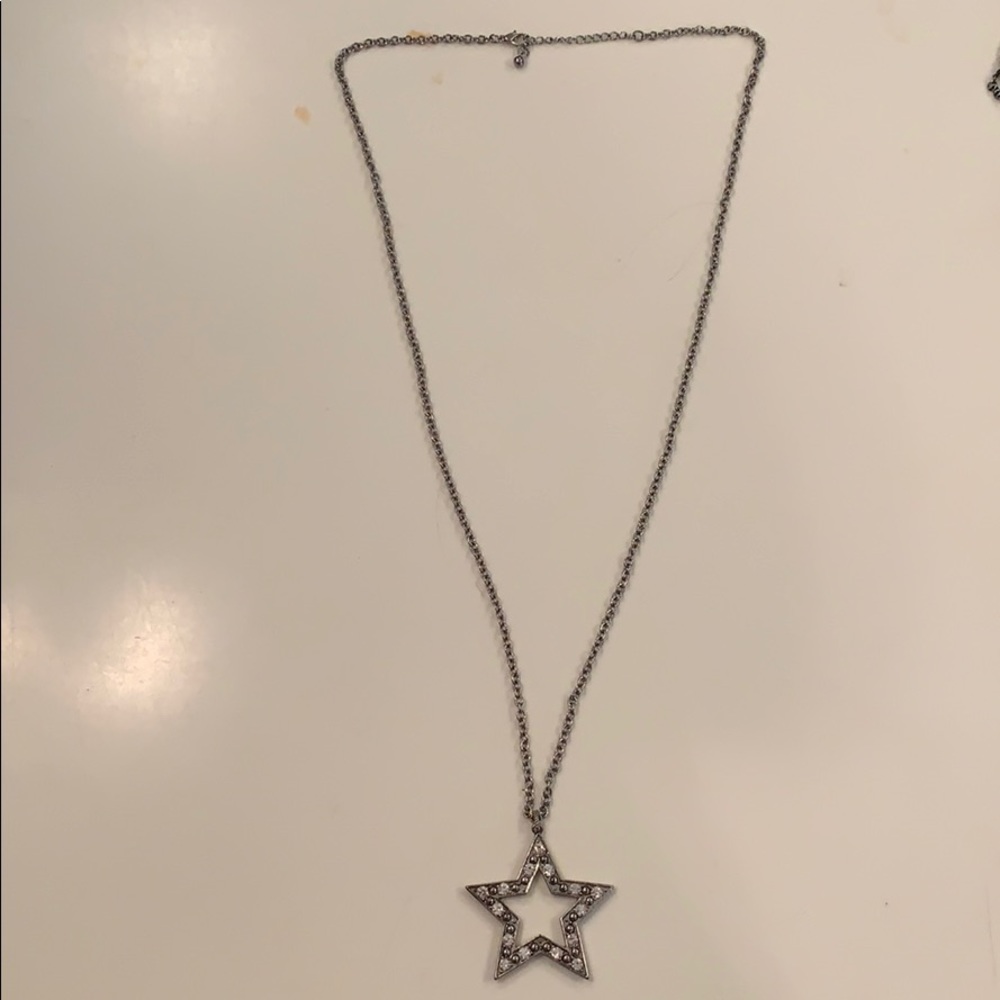Pretty crystal star necklace 16” drop